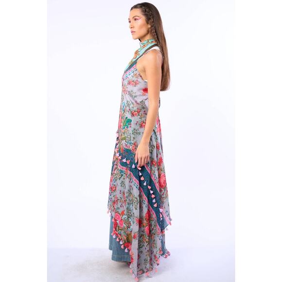 Aratta Travel in Style Dress: Slate Floral - Picture 5 of 12